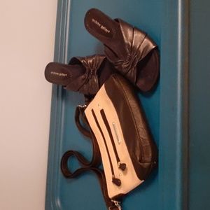 Nwot andrew gellar low heel,  navy 8 1/2 and a stone mountain purse navy / cream